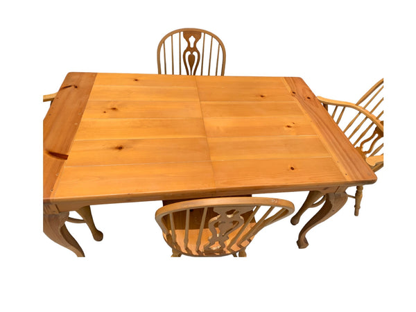 DREXEL Solid Oak Rustic Americana Bowback Windsor Dining Set 5 pieces plus leaf.