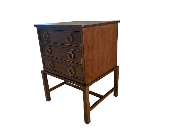 Chatham by CTH Sherrill Occasional 540-960 3 Drawer Chest Table