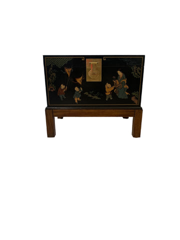 Chinese Drexel Heritage ET CETERA Black Chinoiserie side Table Chest Trunk
