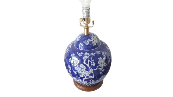 Ralph Lauren Chinoiserie Blue and White table Lamp