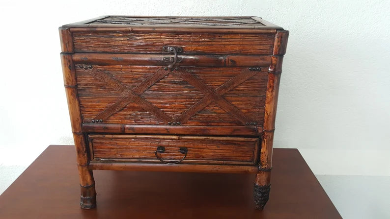 English Victorian Wicker Charred Burnt Bamboo Small Chest Trunk