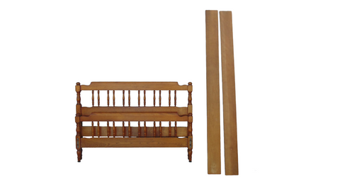 Cushman Colonial Creation Full size Bed frame with spindles.