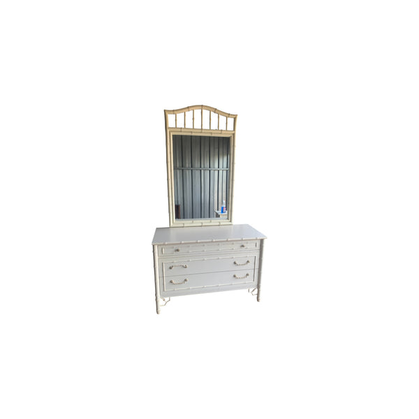 RARE Thomasville Allegro Oyster Bay Wide Bachelor Chest/Nightstand with Mirror