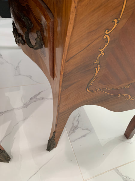 Pair of Marquetry French Bombe Inlaid Chests of 3 Drawers, Louis XV with marble top
