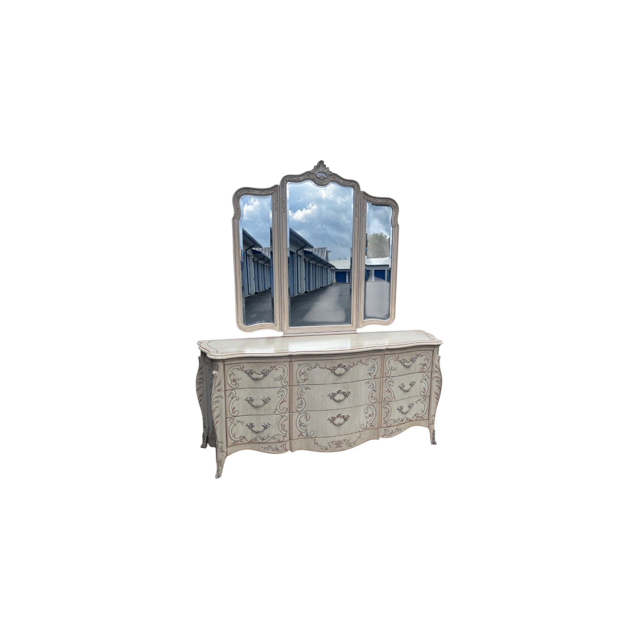 Drexel Heritage French Provincial "Adriana" dresser with Mirror & 9 Drawers