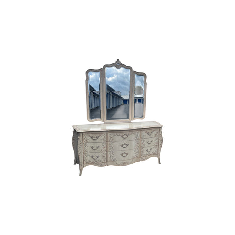 Drexel Heritage French Provincial "Adriana" dresser with Mirror & 9 Drawers