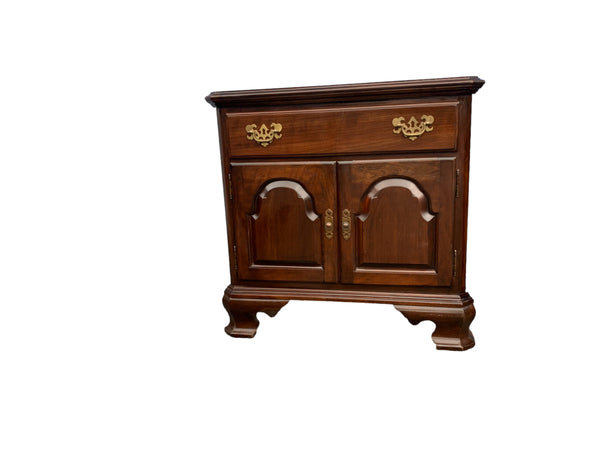 Ethan Allen Georgian Court Heirloom Cherry Nightstands a Pair