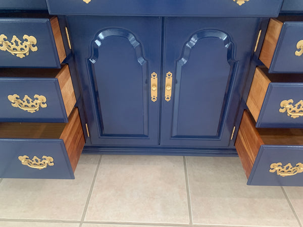 Ethan Allen Furniture Blue Navy Painted Georgian Long Dresser