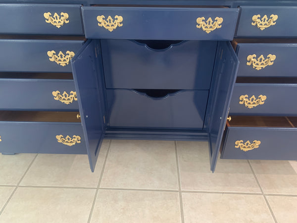 Ethan Allen Furniture Blue Navy Painted Georgian Long Dresser