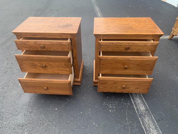 Amish style Traditional Oak 3 Drawer Nightstands