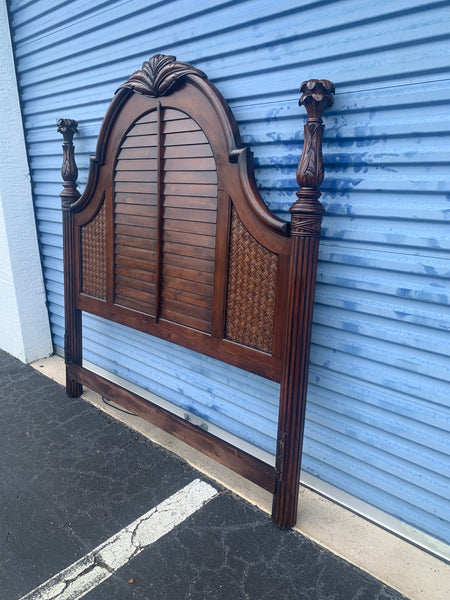 Tommy Bahama Style Queen Cottage headboard with palms finials