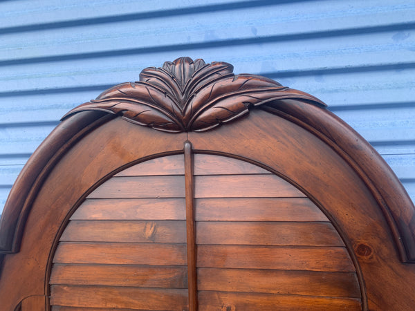 Tommy Bahama Style Queen Cottage headboard with palms finials