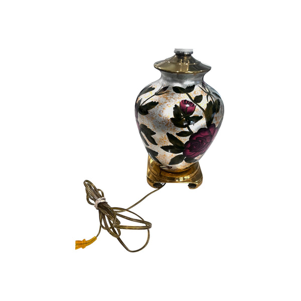 Vintage Brass base Chinoiserie Porcelain Hand painted floral table lamp.