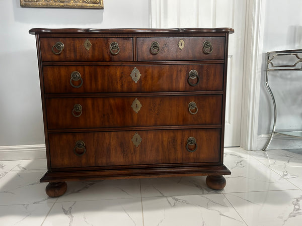 Sherrill CTH Bachelor chest 5 drawers