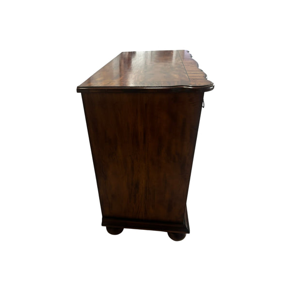Sherrill CTH Bachelor chest 5 drawers