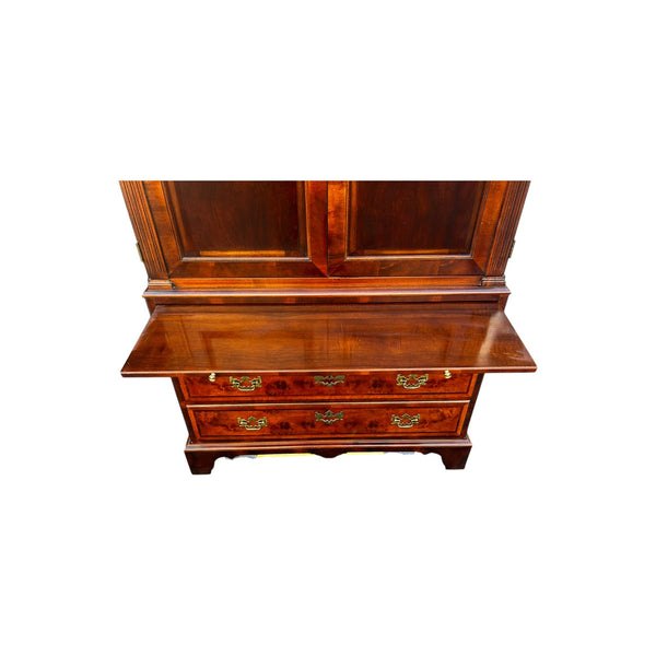 Henredon Aston Court Collection Georgian Banded Burled Armoire / TV cabinet