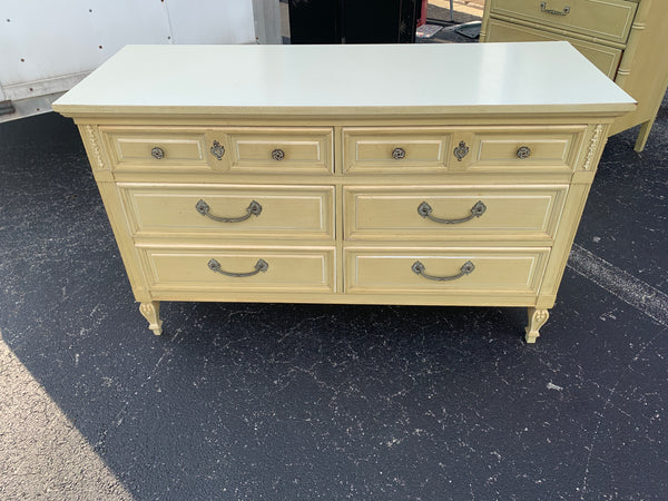 DIXIE FURNITURE French Country Beige/cream Double Dresser