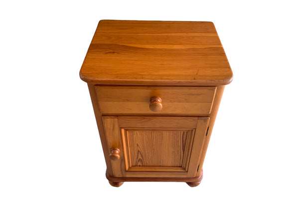 Lexington 624-623 Commode nightstand /end table farmhouse style