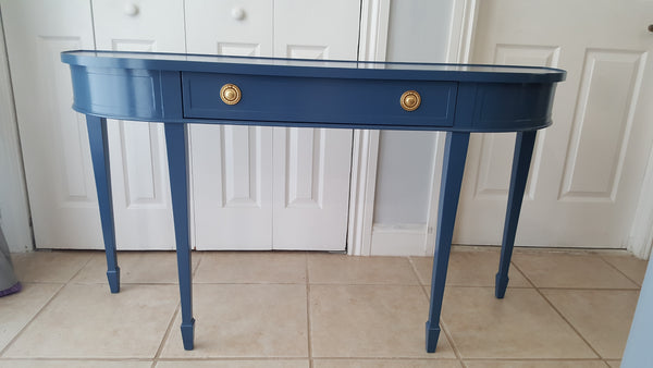 Hekman Copley Place Sofa Table Gloss Navy