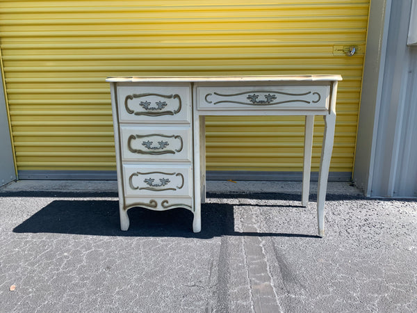 French Provincial 4 drawers desk