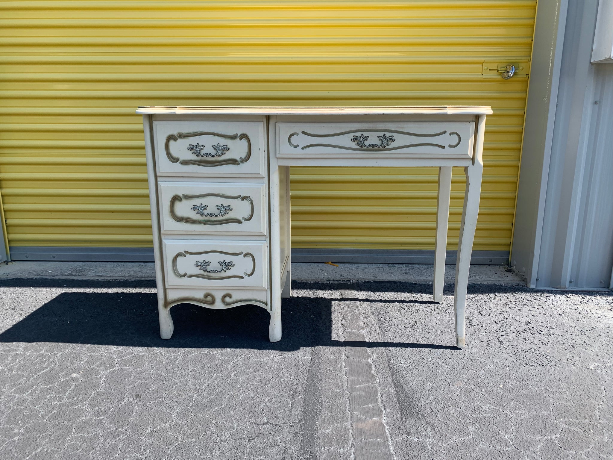 French Provincial 4 drawers desk