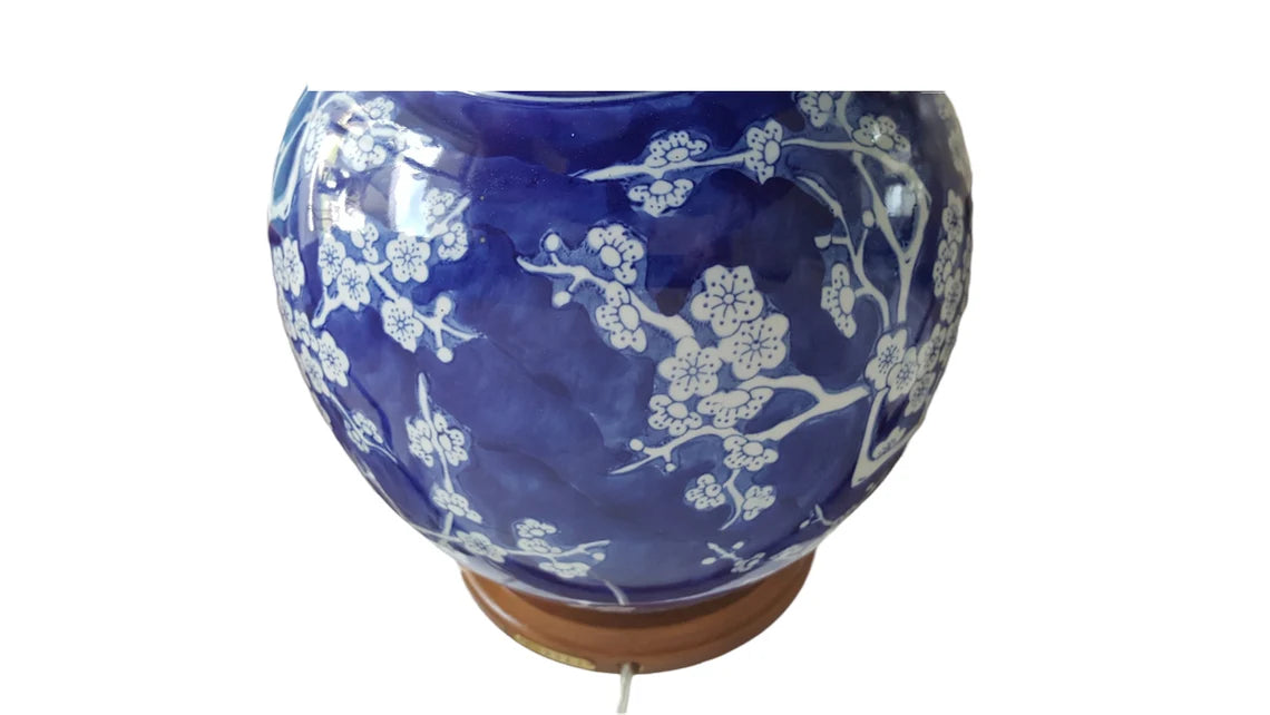 Ralph Lauren Chinoiserie Blue and White table Lamp